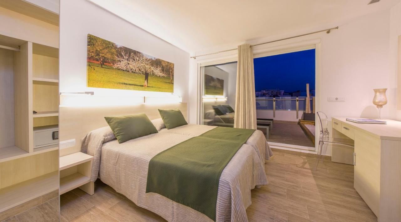 Hostal Mari Сан-Антоніо Екстер'єр фото