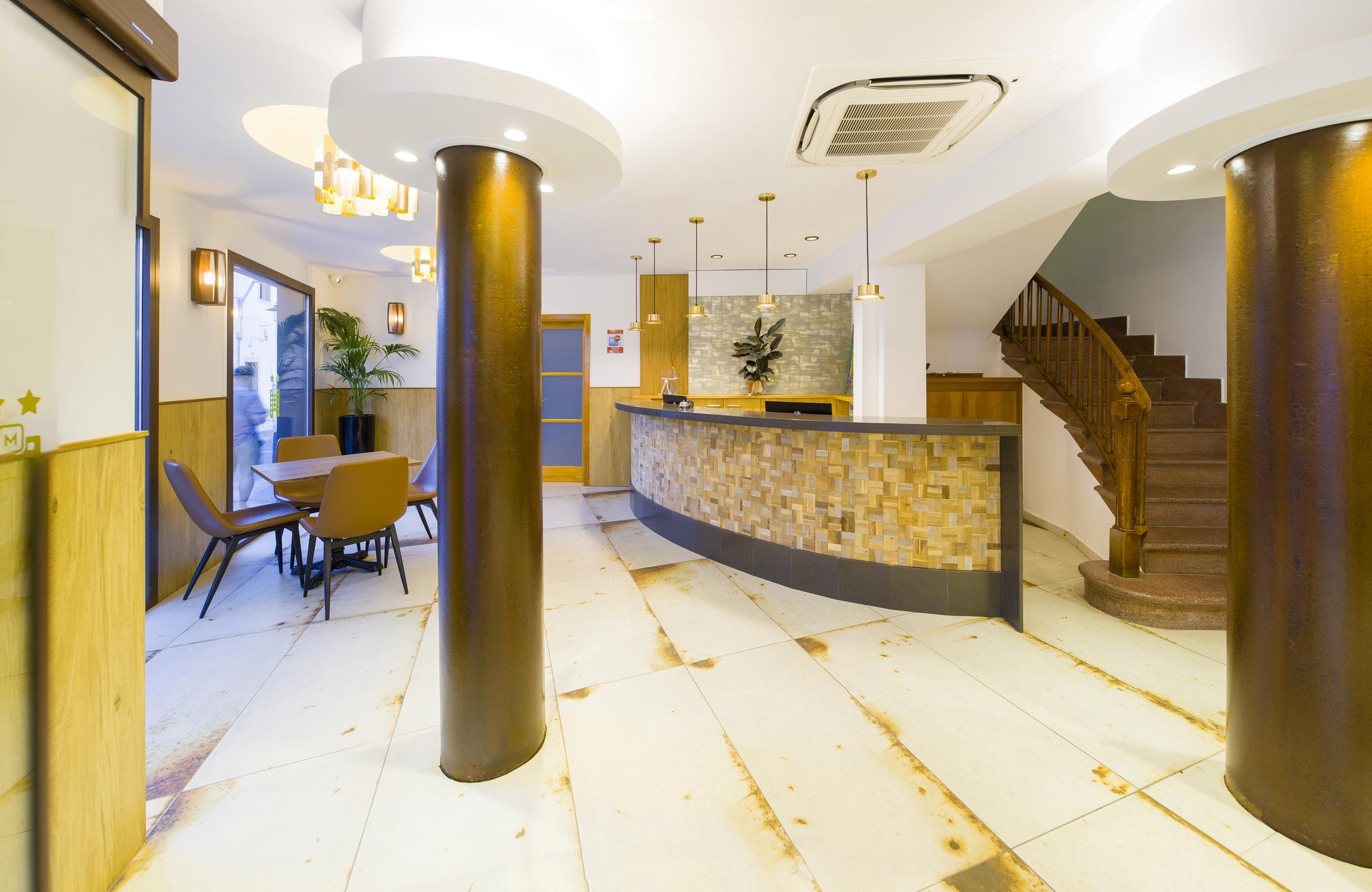 Hostal Mari Сан-Антоніо Екстер'єр фото